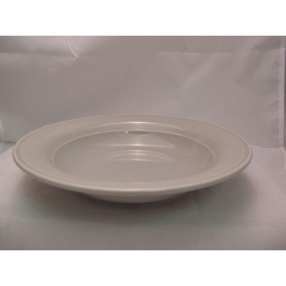 Nancy Calhoun Solid Color - Light Grey Soup Salad‎ Bowl (s) Gray - Picture 1 of 1